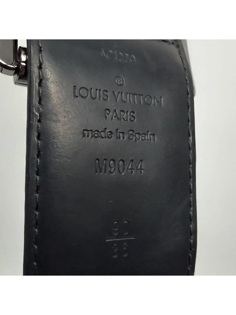 Louis Vuitton Ceinture Reverso Eclipse Monogram Taigarama Belt